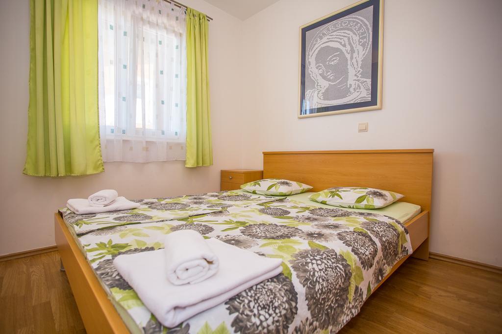 Apartments Mira Kaštela Exteriér fotografie